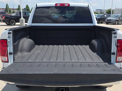Used 2022 RAM 1500 Tradesman w/ Chrome Appearance Group AWD/4WD image 5