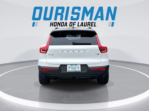 Used 2021 Volvo XC40 T5 R-Design w/ Advanced Package image 7