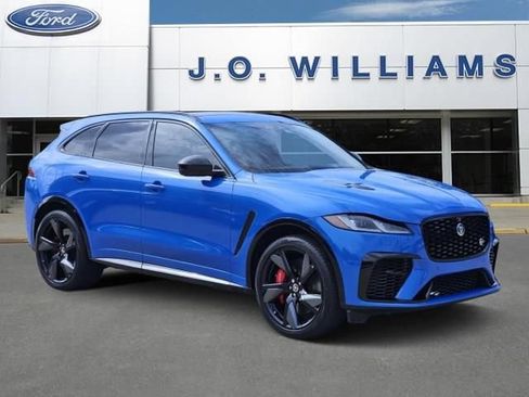 Used 2025 Jaguar F-PACE SVR AWD/4WD image 1