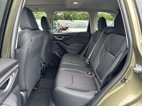 Used 2024 Subaru Forester Premium AWD/4WD image 19
