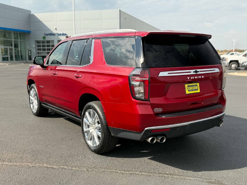 Used 2024 Chevrolet Tahoe High Country AWD/4WD image 9