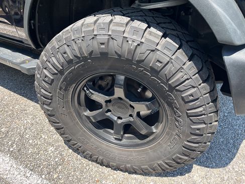 Used 2021 Ford Bronco Big Bend AWD/4WD image 3