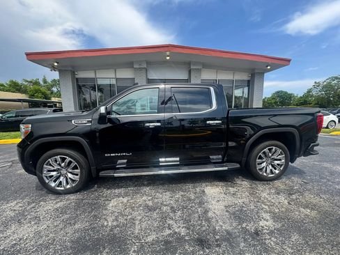 Used 2020 GMC Sierra 1500 Denali w/ Technology Package AWD/4WD image 8