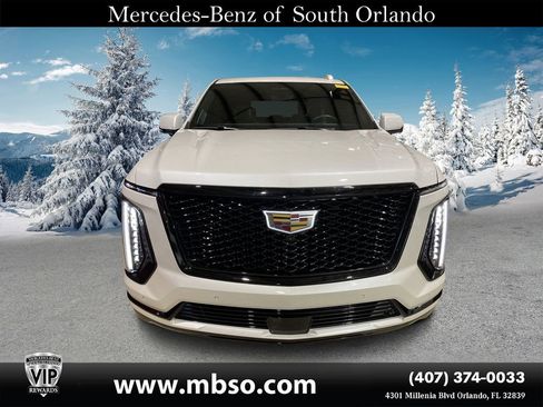 Used 2025 Cadillac Escalade Sport Platinum image 18