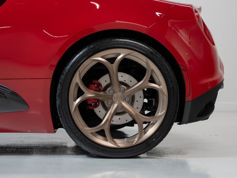 Used 2018 Alfa Romeo 4C Spider image 24