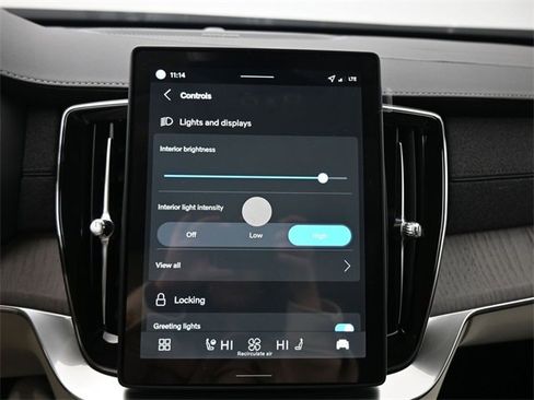 New 2026 Volvo XC90 B6 Ultra image 17