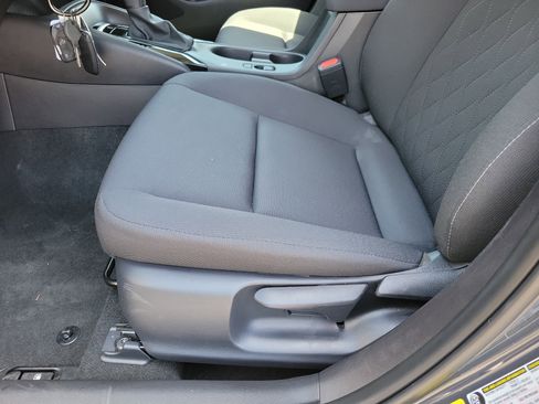 Used 2026 Toyota Corolla LE FWD image 4