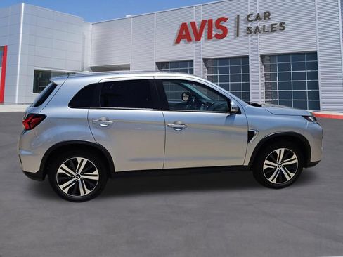 Used 2025 Mitsubishi Outlander Sport SE AWD/4WD image 7