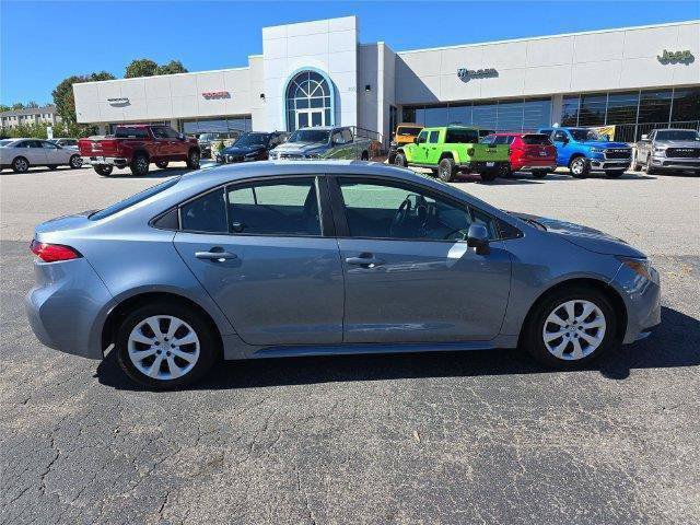 Used 2024 Toyota Corolla LE FWD image 1