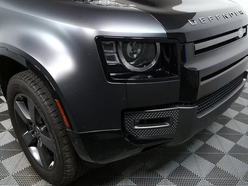Used 2023 Land Rover Defender 110 V8 image 37