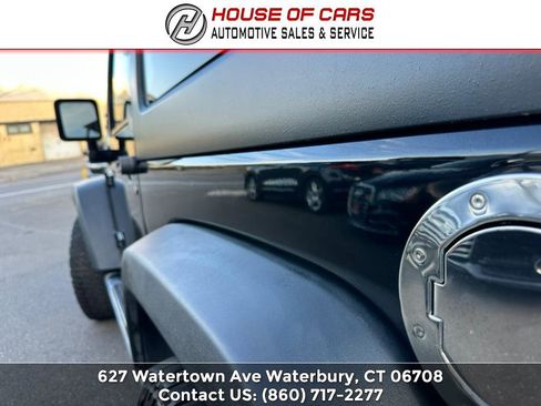 Used 2012 Jeep Wrangler Rubicon w/ Dual Top Group image 18
