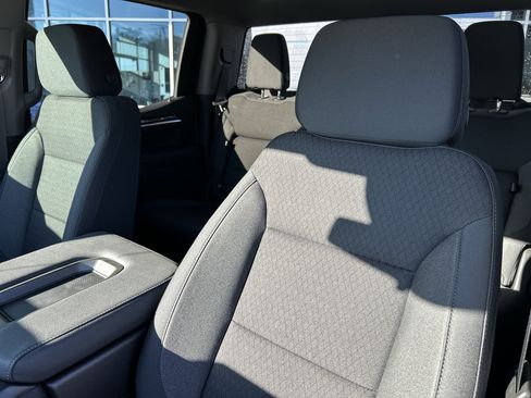 New 2026 GMC Sierra 1500 Elevation image 16