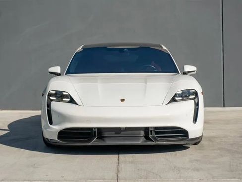 Used 2020 Porsche Taycan Turbo S image 3