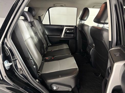 Used 2019 Toyota 4Runner SR5 image 37