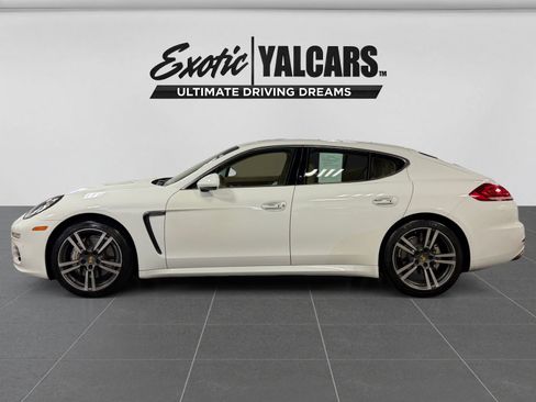 Used 2014 Porsche Panamera 4S w/ Premium Package Plus AWD/4WD image 2