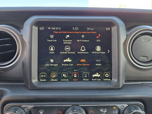 Used 2022 Jeep Gladiator Sport image 7