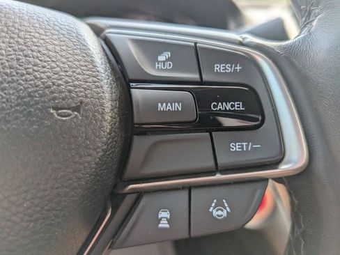 Used 2018 Honda Accord Touring image 20