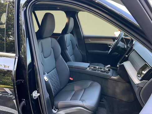 New 2026 Volvo XC90 B6 Plus w/ Protection Package Premier image 10