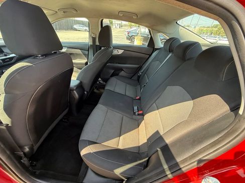 Used 2023 Kia Forte LXS w/ LXS Technology Package FWD image 28