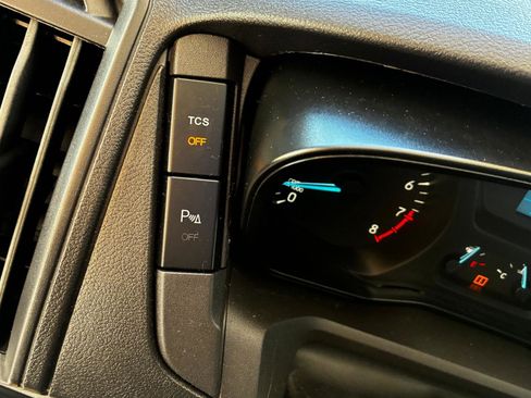 Used 2019 Ford Transit 150 XLT image 24