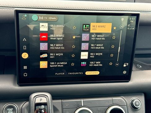 Used 2023 Land Rover Defender 90 V8 image 31