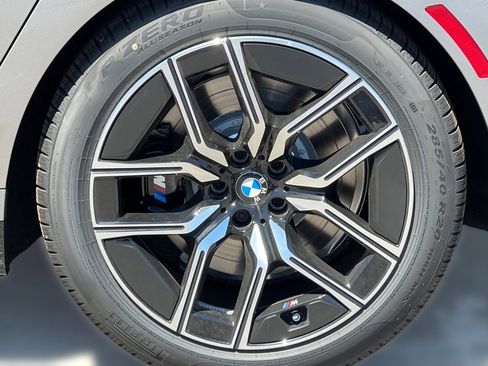 New 2025 BMW 740i image 11
