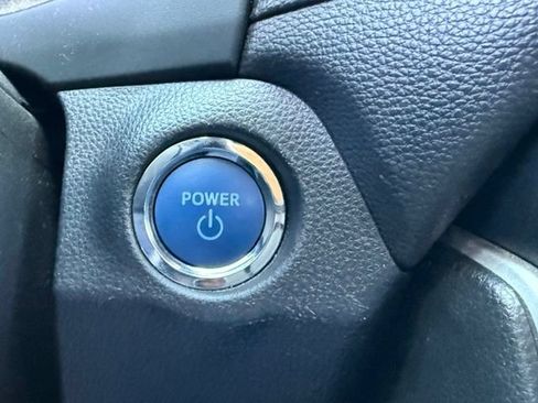 Certified 2021 Toyota RAV4 XLE Premium AWD/4WD image 23