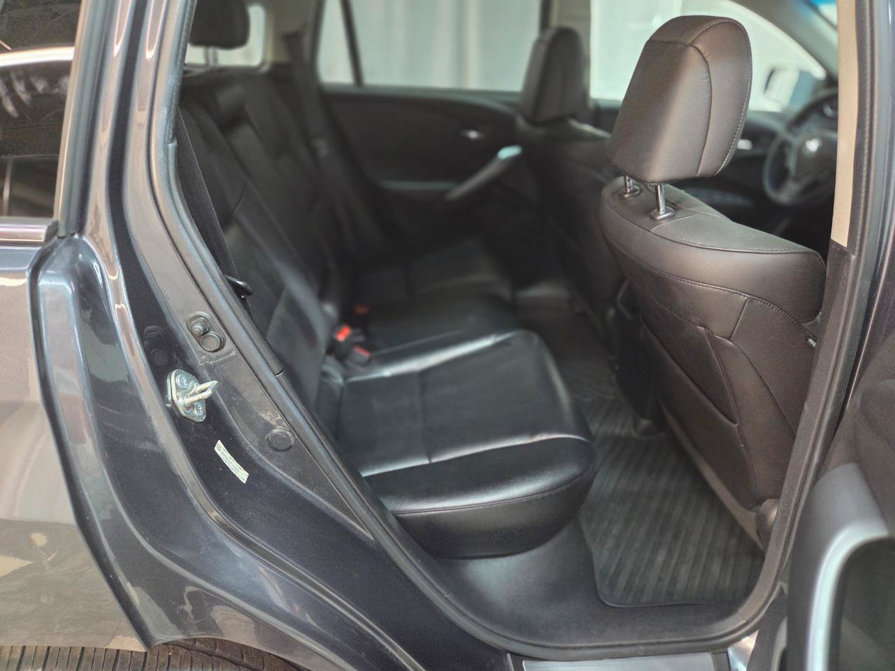 Used 2015 Acura RDX w/ Technology Package AWD/4WD image 15
