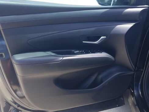 Used 2025 Hyundai Santa Cruz SEL FWD image 9