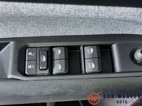 Used 2022 Jeep Compass Latitude w/ Sun and Sound Group AWD/4WD image 21