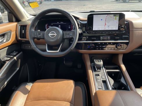 Used 2024 Nissan Pathfinder Platinum w/ Cargo Package FWD image 12