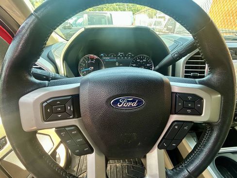 Used 2017 Ford F350 Lariat w/ Lariat Ultimate Package AWD/4WD image 29