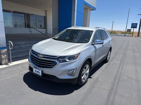 Used 2021 Chevrolet Equinox Premier FWD image 12