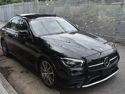 Used 2023 Mercedes-Benz E 350 4MATIC Sedan w/ Premium Package image 4