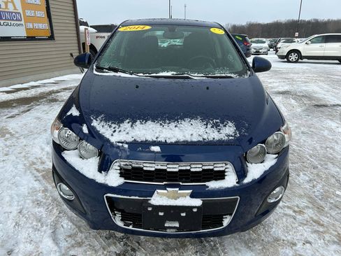 Used 2014 Chevrolet Sonic LT w/ Fun and Sun Package image 2