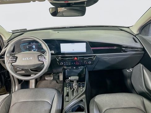 Used 2023 Kia Niro SX image 21