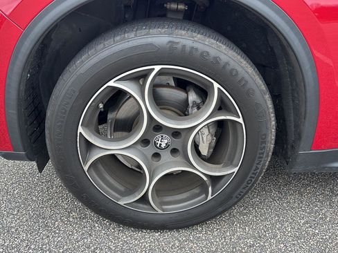 Used 2021 Alfa Romeo Stelvio Sprint w/ Nero Edizione image 7