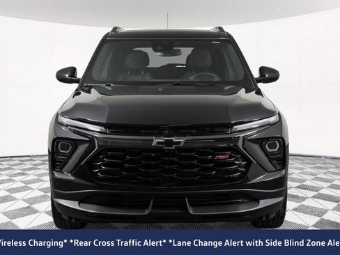 Used 2025 Chevrolet TrailBlazer RS w/ Convenience Package AWD/4WD image 14