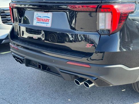 New 2026 Ford Explorer ST w/ Sun And Sound Package image 4
