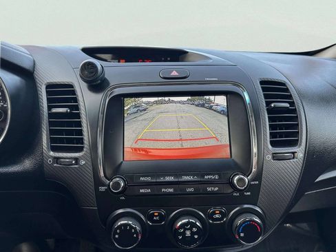 Used 2017 Kia Forte S FWD image 24