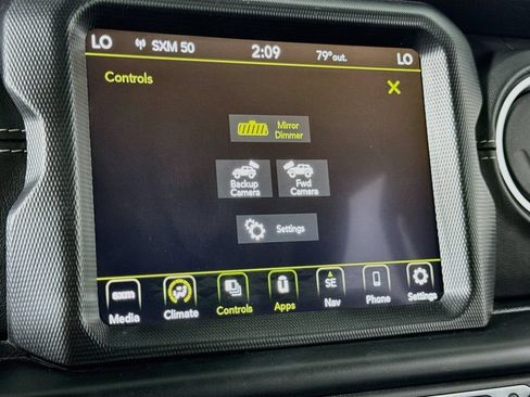 Used 2023 Jeep Wrangler Unlimited Sahara AWD/4WD image 25