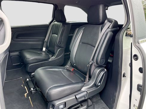 Used 2024 Honda Odyssey EX-L image 23