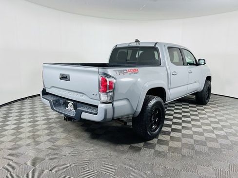 Used 2021 Toyota Tacoma TRD Sport image 4