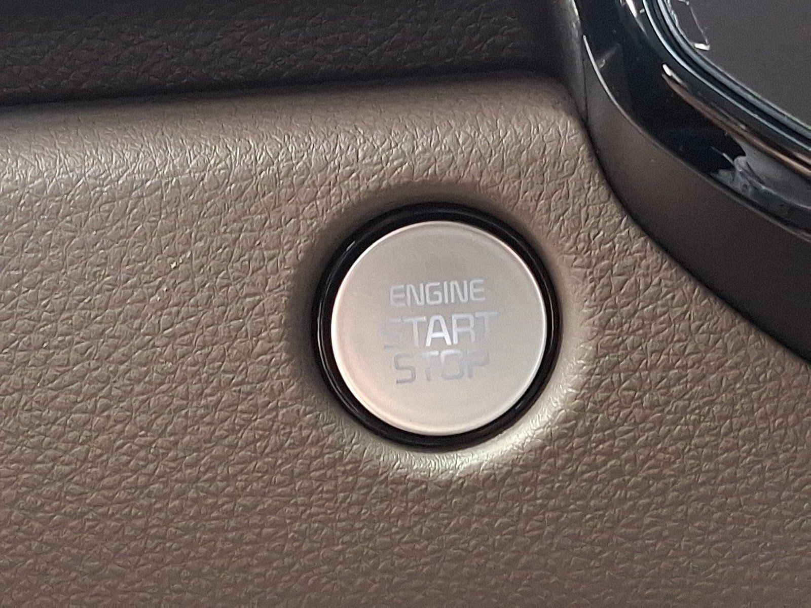 New 2027 Kia Carnival LX FWD image 16