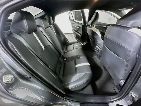Used 2025 Toyota Camry SE FWD image 12