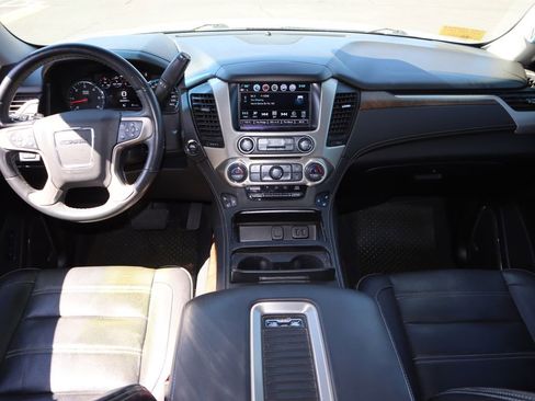 Used 2019 GMC Yukon Denali w/ Open Road Package image 6