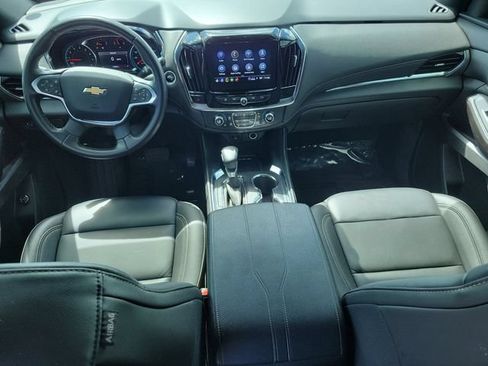 Used 2023 Chevrolet Traverse LT FWD image 15