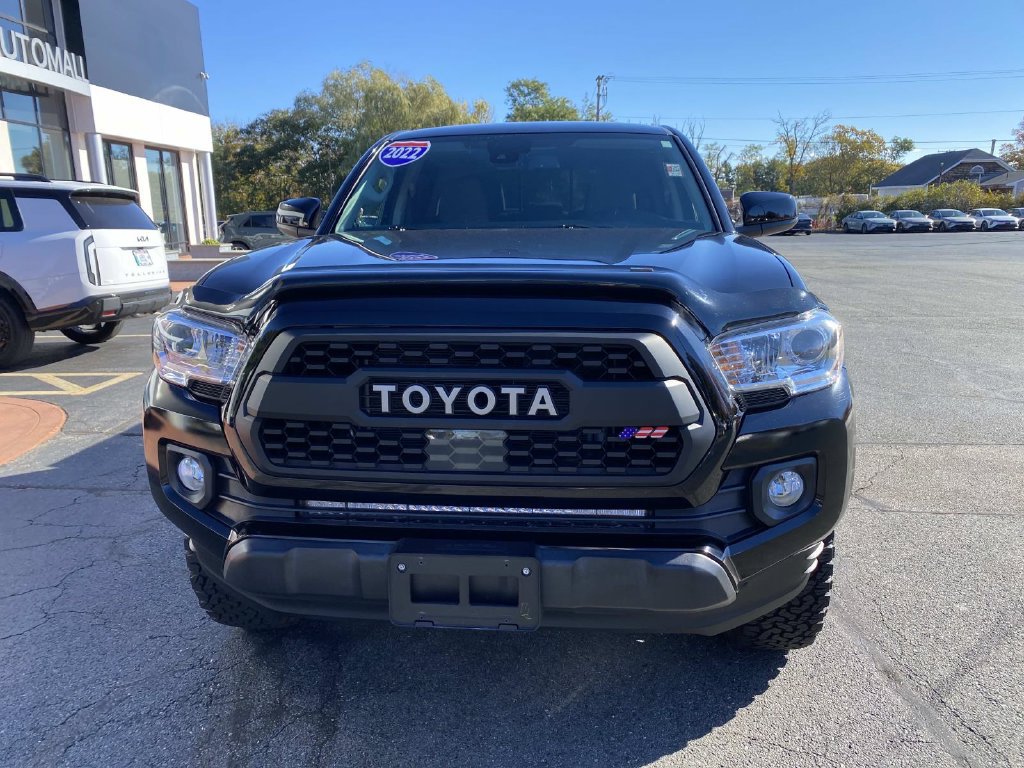 Used 2022 Toyota Tacoma SR5 AWD/4WD image 10