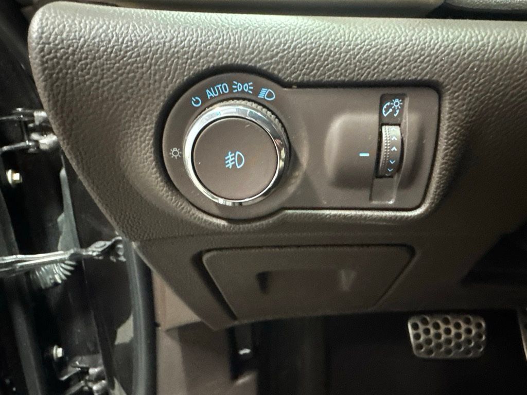 Used 2014 Buick Verano Premium FWD image 16