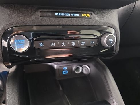 Used 2023 Ford Escape Platinum AWD/4WD image 18